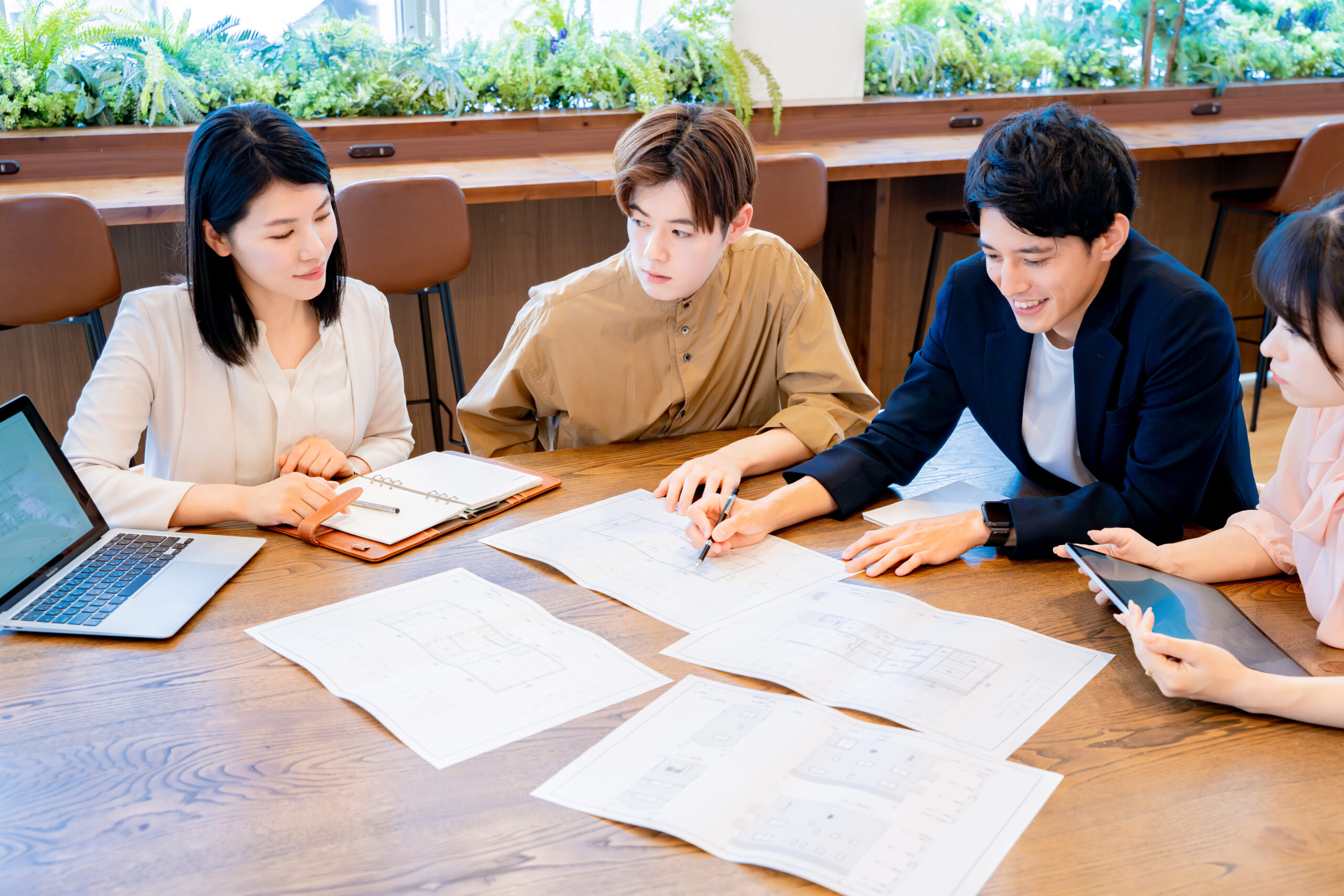 業務フローを書き出して棚卸しするチーム