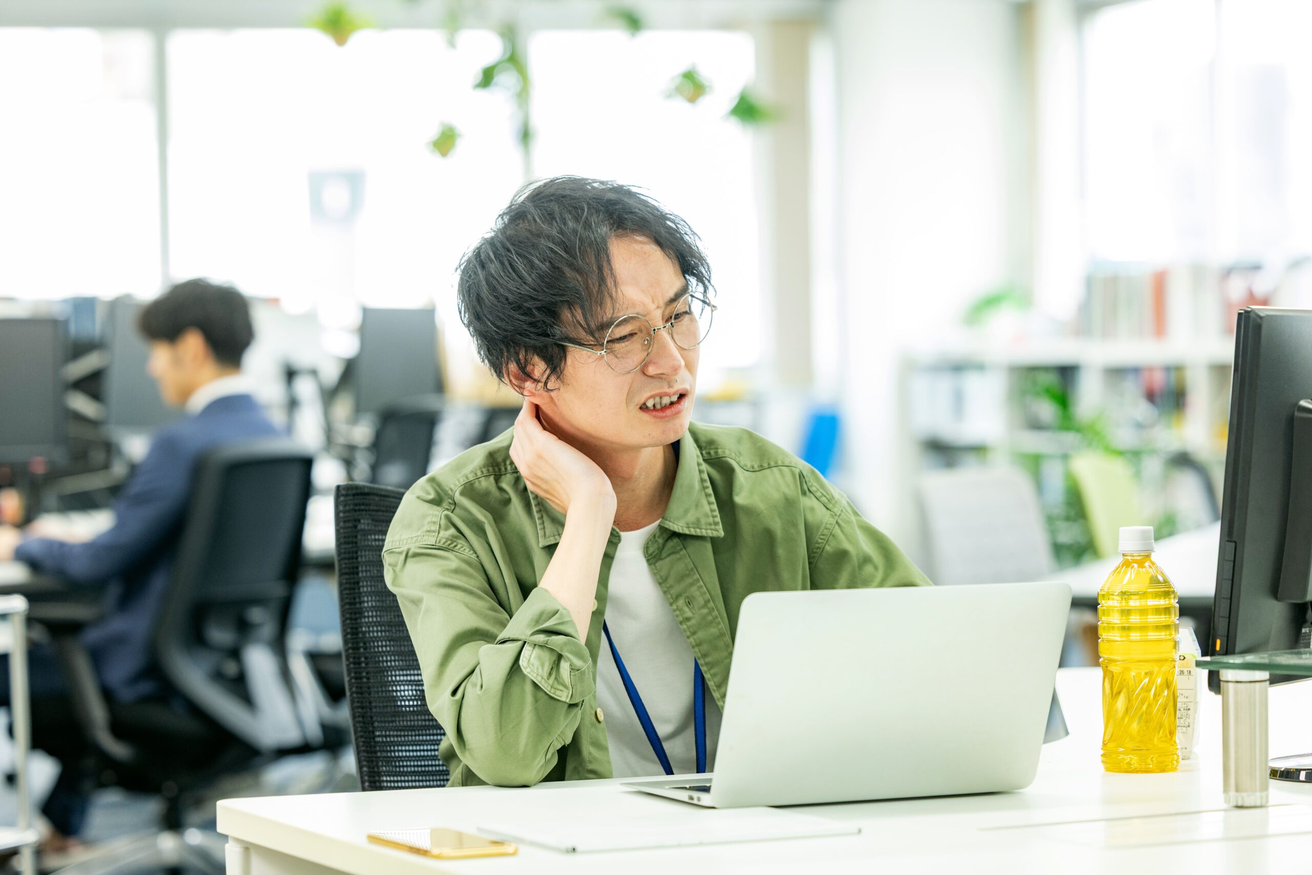 資金繰りに悩む中小企業経営者